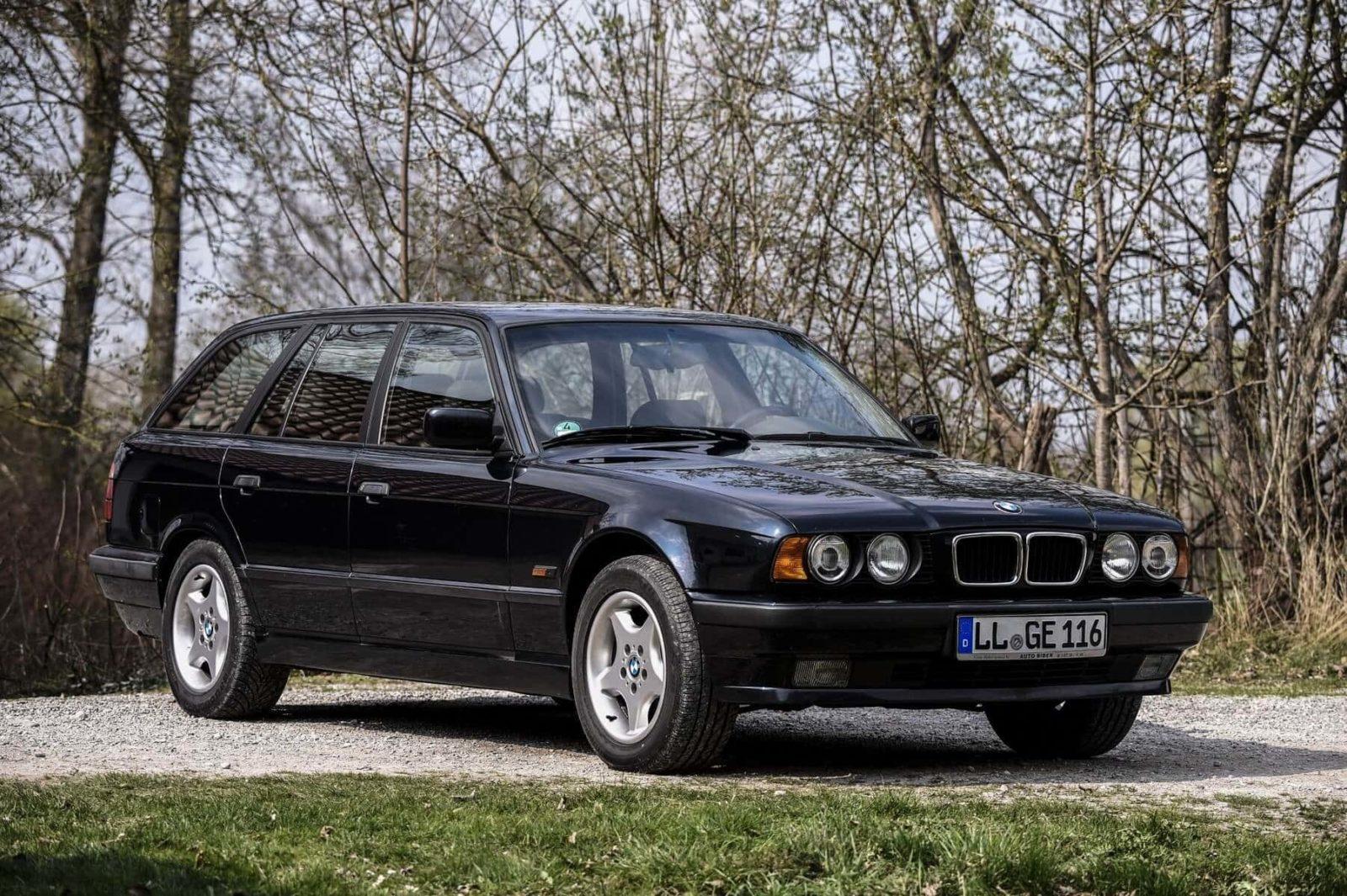 BMW E34 Touring 830x552