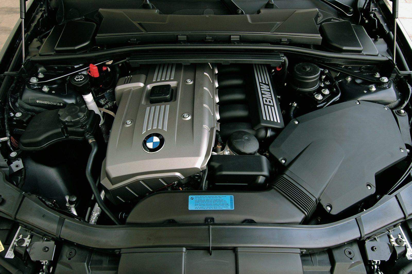 BMW E90 3 Series 13 830x552